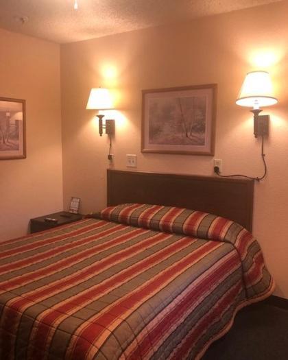 Luxury Inn 夏延 外观 照片